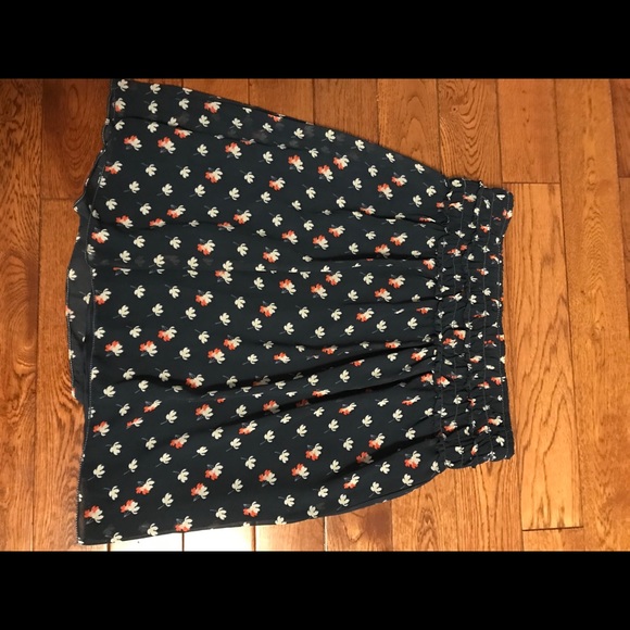 Max studio skirt - Picture 2 of 3